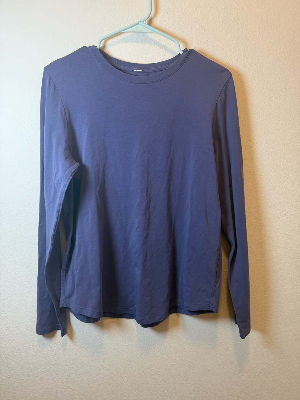 Lululemon CloseKnit Long Sleeve Crewneck T-Shirt Purple